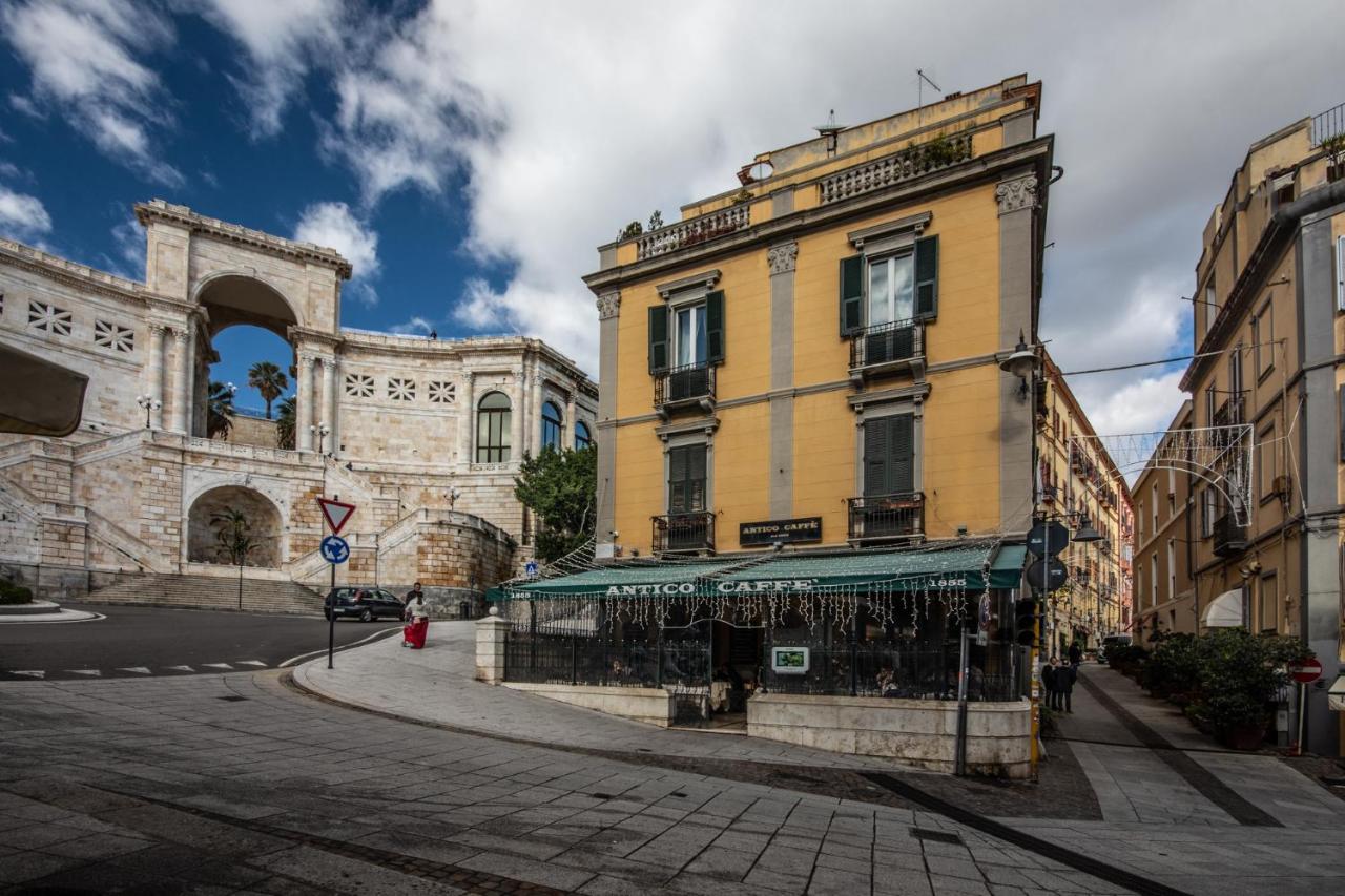 Right House Di Via Sulis - Best Neighborhood In The Town Cagliari Exteriér fotografie